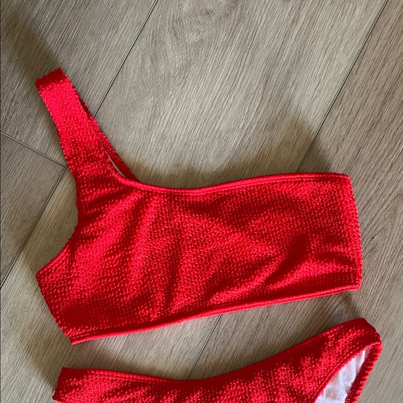 Red One-Shoulder Bikini Set - Picture 2 of 5